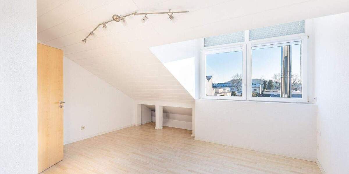 Reihenmittelhaus Tamm - 5 Zimmer, 135 m&sup2;, 595.000&euro; | Angebot:25698035