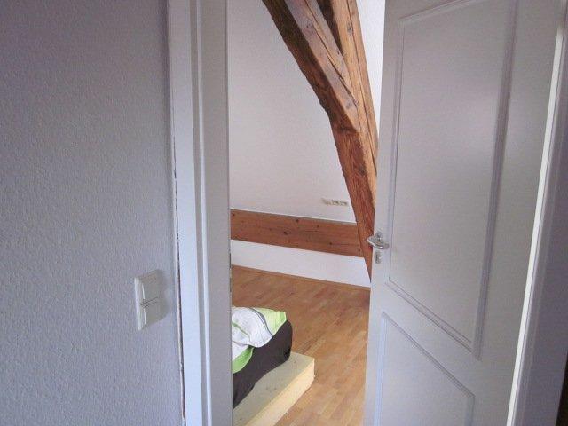 Dachgeschoßwohnung Brackenheim - 3 Zimmer, 73 m&sup2;, 180.000&euro; | Angebot:27261723