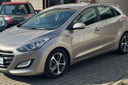 Hyundai i30 71.000 km 12.990 &euro; Bad Schönborn 76669