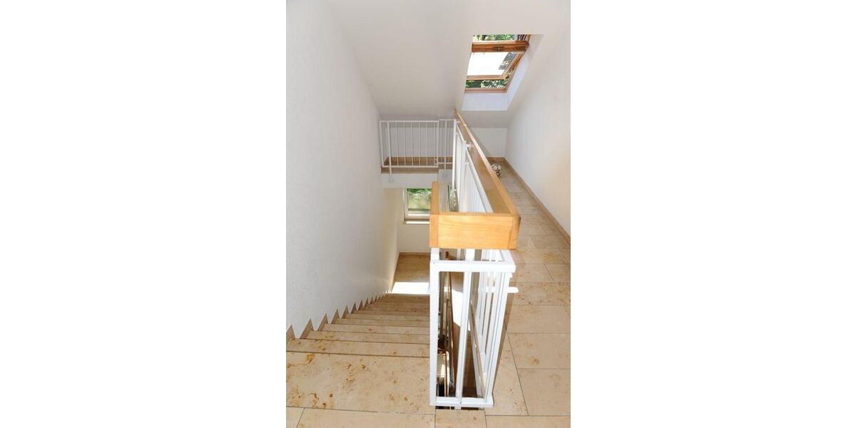 Dachgeschoßwohnung Leimen - 3 Zimmer, 77 m&sup2;, 1.160&euro; | Angebot:26600810