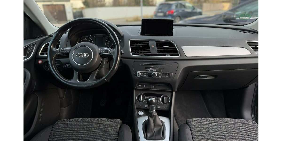 Audi Q3 2.0 TDI sport Navi Xenon SHZ AHK 117.000 km 16.990 &euro; Neckarsulm 74172
