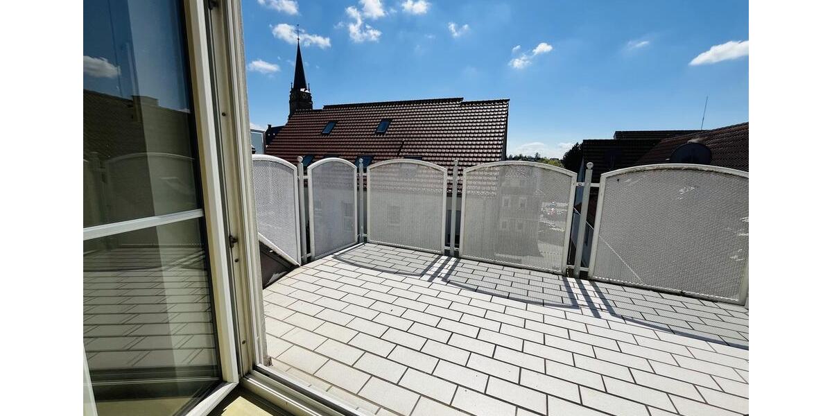 Dachgeschoßwohnung Bad Rappenau - 2.5 Zimmer, 67 m&sup2;, 975&euro; | Angebot:25960105