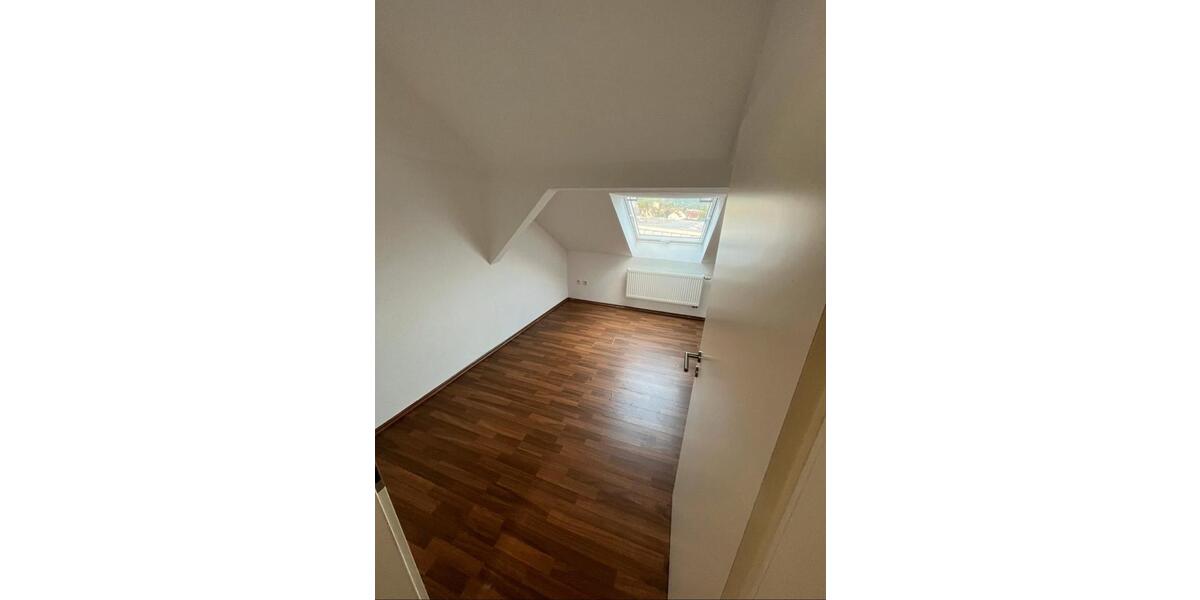 Dachgeschoßwohnung Heilbronn Kernstadt - 3 Zimmer, 80 m&sup2;, 1.100&euro; | Angebot:25544587