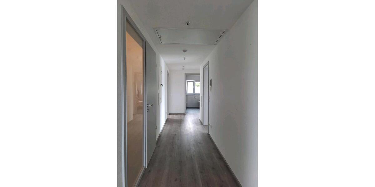 Dachgeschoßwohnung Oedheim - 4 Zimmer, 105 m&sup2;, 1.600&euro; | Angebot:24554516