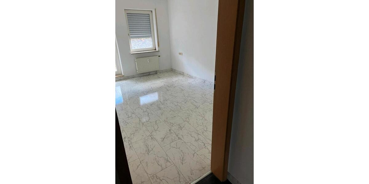 Erdgeschoßwohnung Illingen - 3 Zimmer, 74 m&sup2;, 285.000&euro; | Angebot:24806036