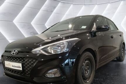 Hyundai i20 51.900 km 11.830 &euro; Bietigheim-Bissingen 74321
