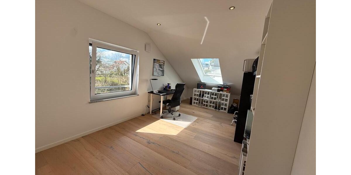 Dachgeschoßwohnung Sinsheim - 3 Zimmer, 87 m&sup2;, 415.000&euro; | Angebot:26740749