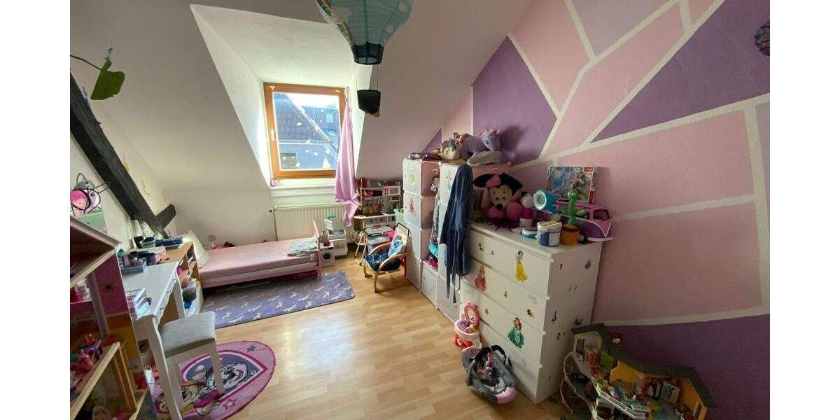 Etagenwohnung Wiesloch - 8 Zimmer, 245 m&sup2;, 499.000&euro; | Angebot:25821561