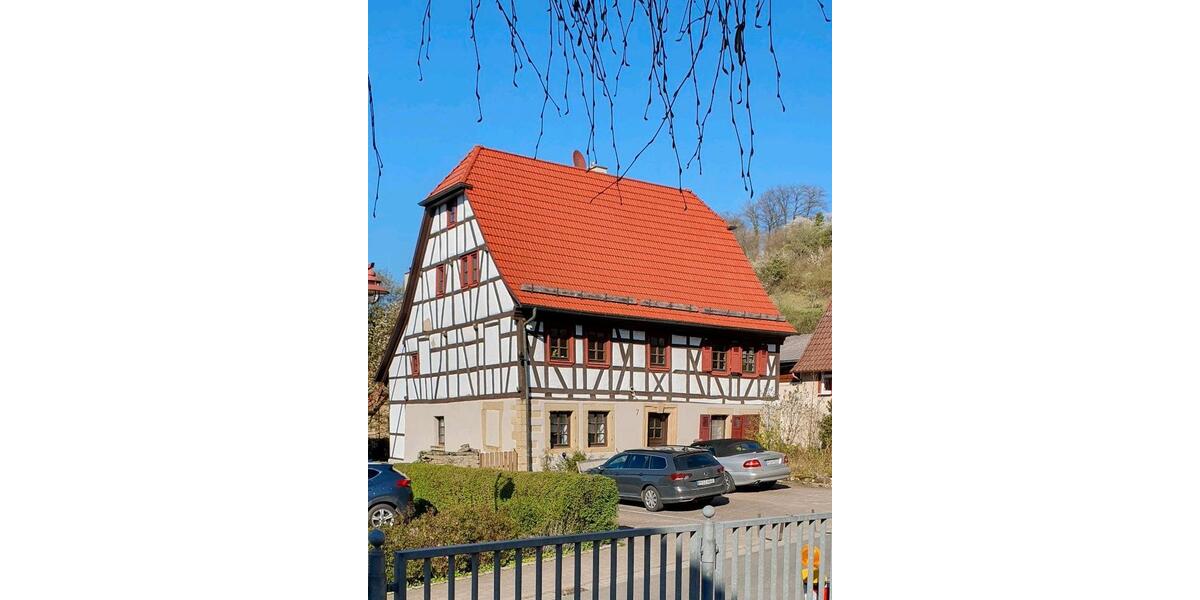 Einfamilienhaus Knittlingen - 9 Zimmer, 216 m&sup2;, 505.000&euro; | Angebot:25281408