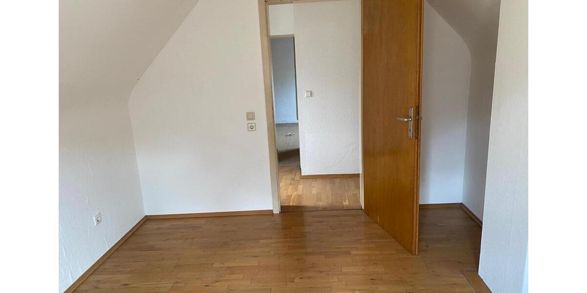 Etagenwohnung Heilbronn Böckingen - 1 Zimmer, 100 m&sup2;, 1.320&euro; | Angebot:24757313