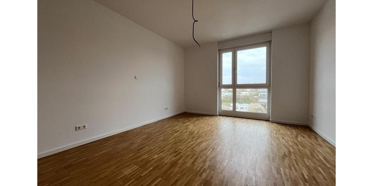 Etagenwohnung Bad Friedrichshall - 4 Zimmer, 133 m&sup2;, 1.794&euro; | Angebot:26068589