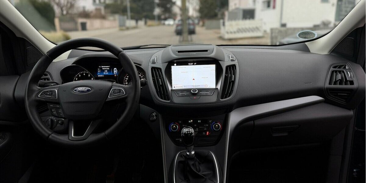 Ford Kuga 1.5 Cool & Connect 84.000 km 8.990 &euro; Neckarsulm 74172