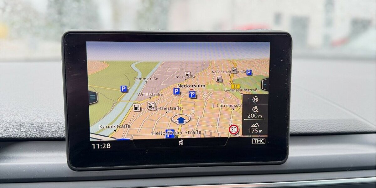 Audi A4 Avant 2.0 TDI S-Tronic Navi AHK 148.000 km 14.990 &euro; Neckarsulm 74172