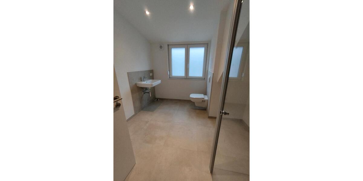 Dachgeschoßwohnung Heilbronn Horkheim - 2 Zimmer, 70 m&sup2;, 980&euro; | Angebot:25523156