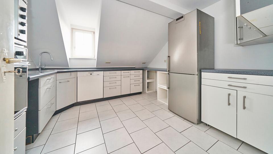 Dachgeschoßwohnung Bietigheim-Bissingen Bissingen - 3 Zimmer, 80 m&sup2;, 1.000&euro; | Angebot:25162024