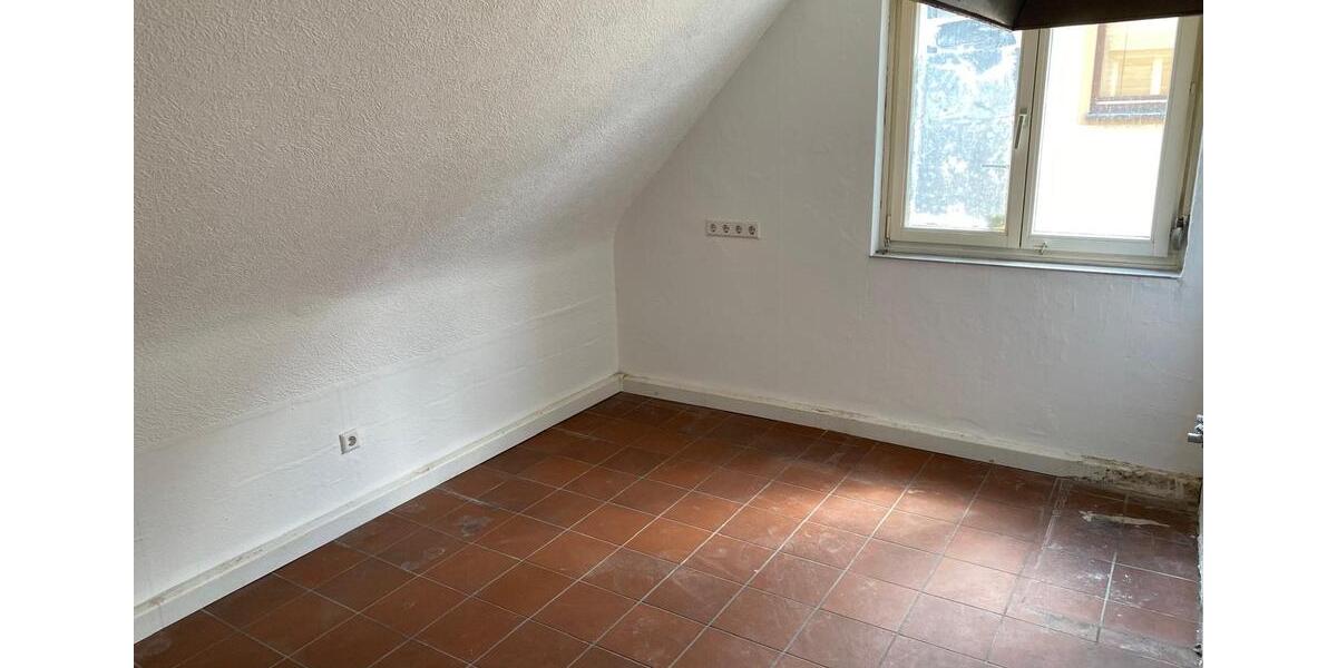 Etagenwohnung Heilbronn Böckingen - 1 Zimmer, 100 m&sup2;, 1.320&euro; | Angebot:24757313