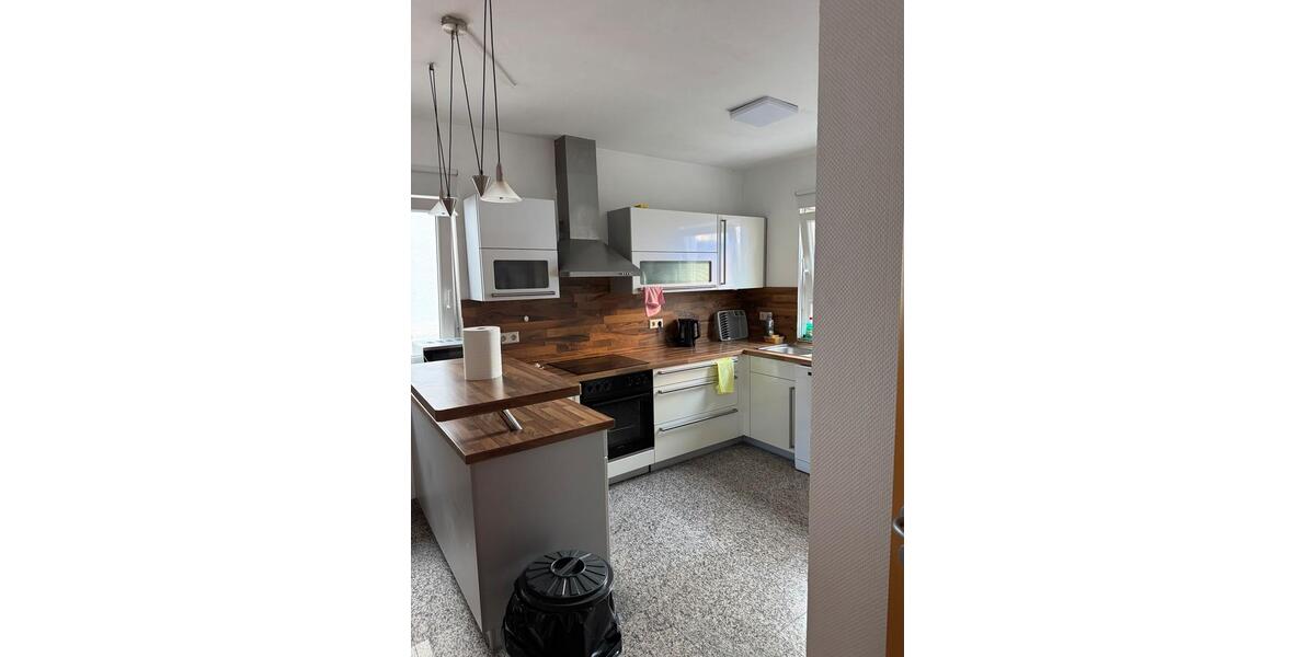 Etagenwohnung Bretten - 5 Zimmer, 120 m&sup2;, 400&euro; | Angebot:25251540