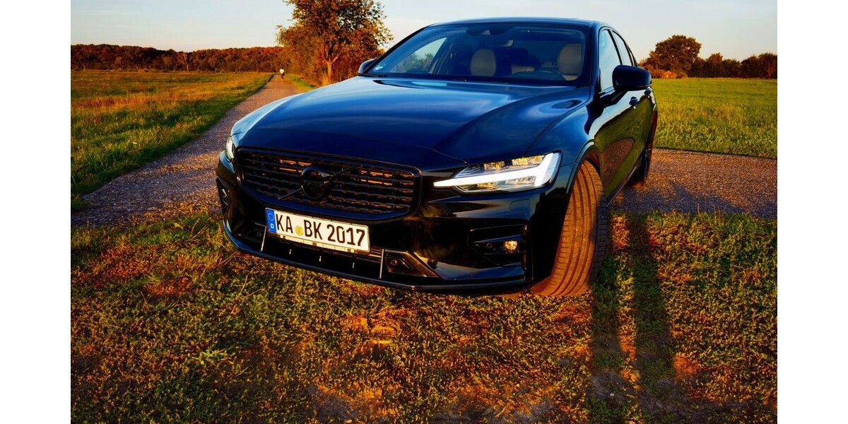 Volvo S60 61.000 km 34.500 &euro; Forst 76694