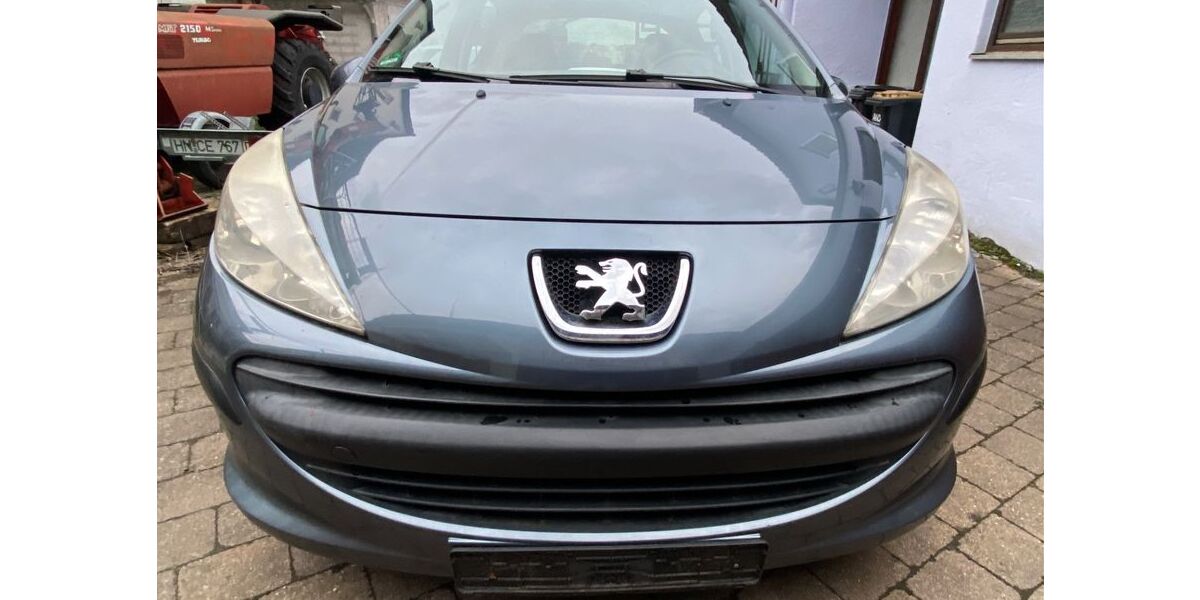 Peugeot 207 103.000 km 2.300 &euro; Bad Friedrichshall 74177