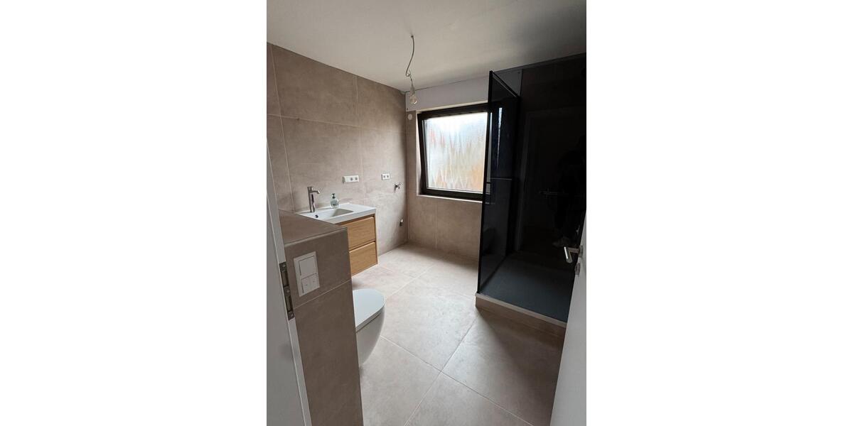 Etagenwohnung Mühlacker - 3.5 Zimmer, 76 m&sup2;, 1.300&euro; | Angebot:25381274