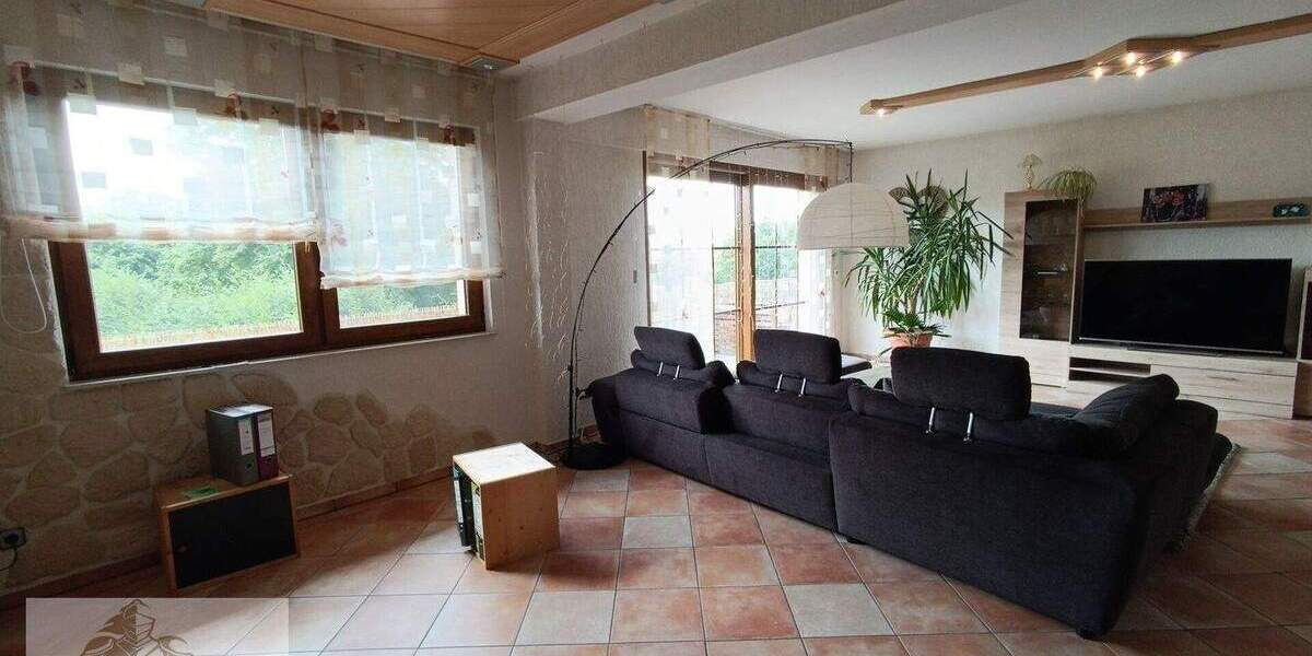 Einfamilienhaus Gundelsheim / Bachenau Bachenau - 8 Zimmer, 186 m&sup2;, 495.000&euro; | Angebot:25742871