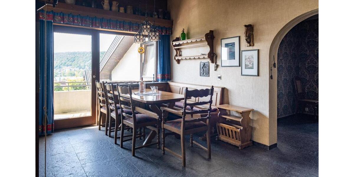 Einfamilienhaus Niefern-Öschelbronn Öschelbronn - 10 Zimmer, 459 m&sup2;, 950.000&euro; | Angebot:25352401