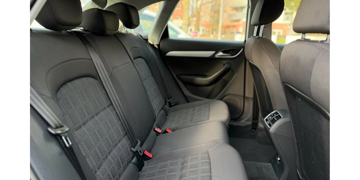 Audi Q3 2.0 TDI sport Navi Xenon SHZ AHK 117.000 km 16.990 &euro; Neckarsulm 74172