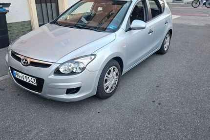 Hyundai i30 147.000 km 2.900 &euro; Heilbronn 74072
