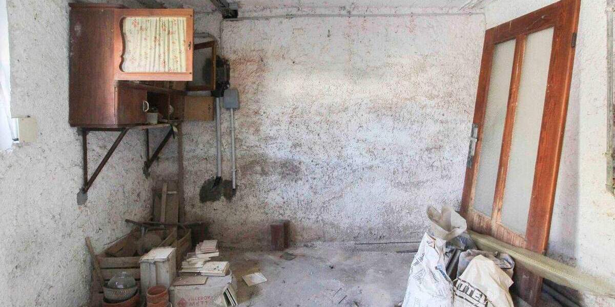 Einfamilienhaus Mühlacker Dürrmenz - 6 Zimmer, 175.000&euro; | Angebot:25851085