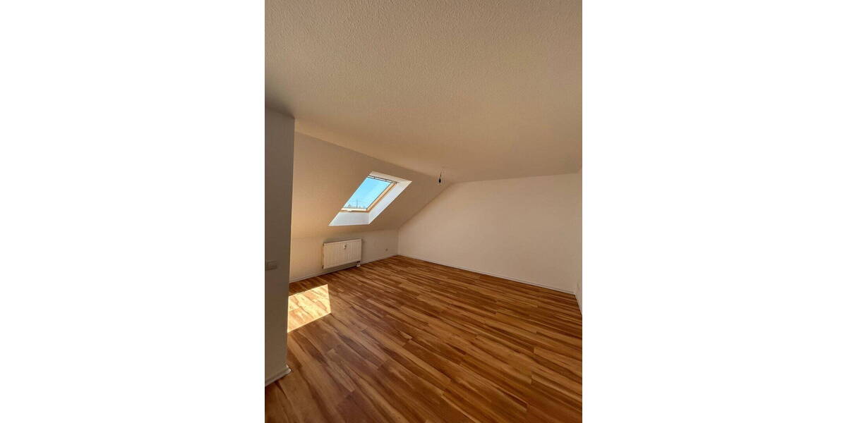 Etagenwohnung Bretten - 3 Zimmer, 80 m&sup2;, 970&euro; | Angebot:26770451