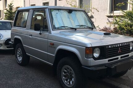 Mitsubishi Pajero 355.000 km 16.000 &euro; Eisingen 75239