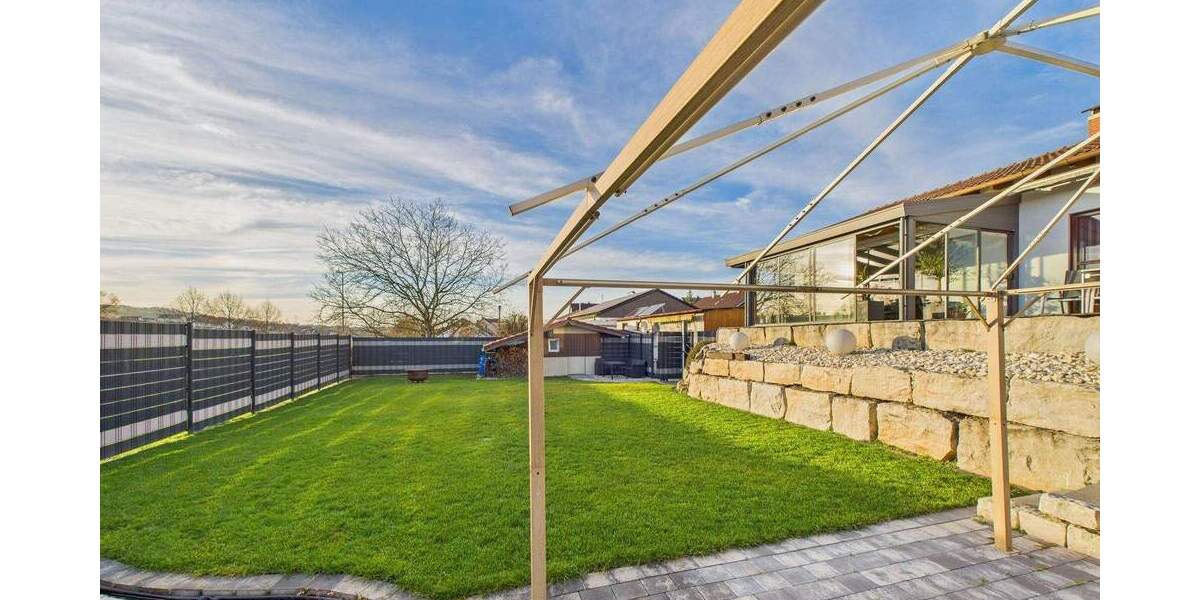 Bungalow Illingen - 6 Zimmer, 156 m&sup2;, 695.000&euro; | Angebot:25655412