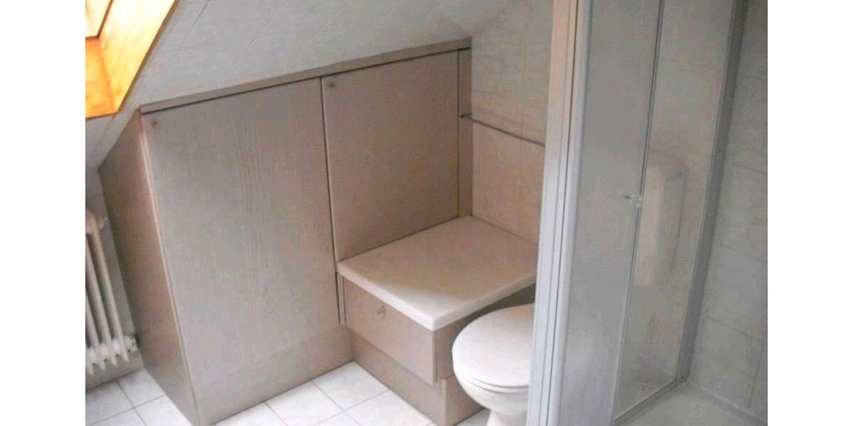 Dachgeschoßwohnung Eberdingen - 3.5 Zimmer, 64 m&sup2;, 640&euro; | Angebot:25993654