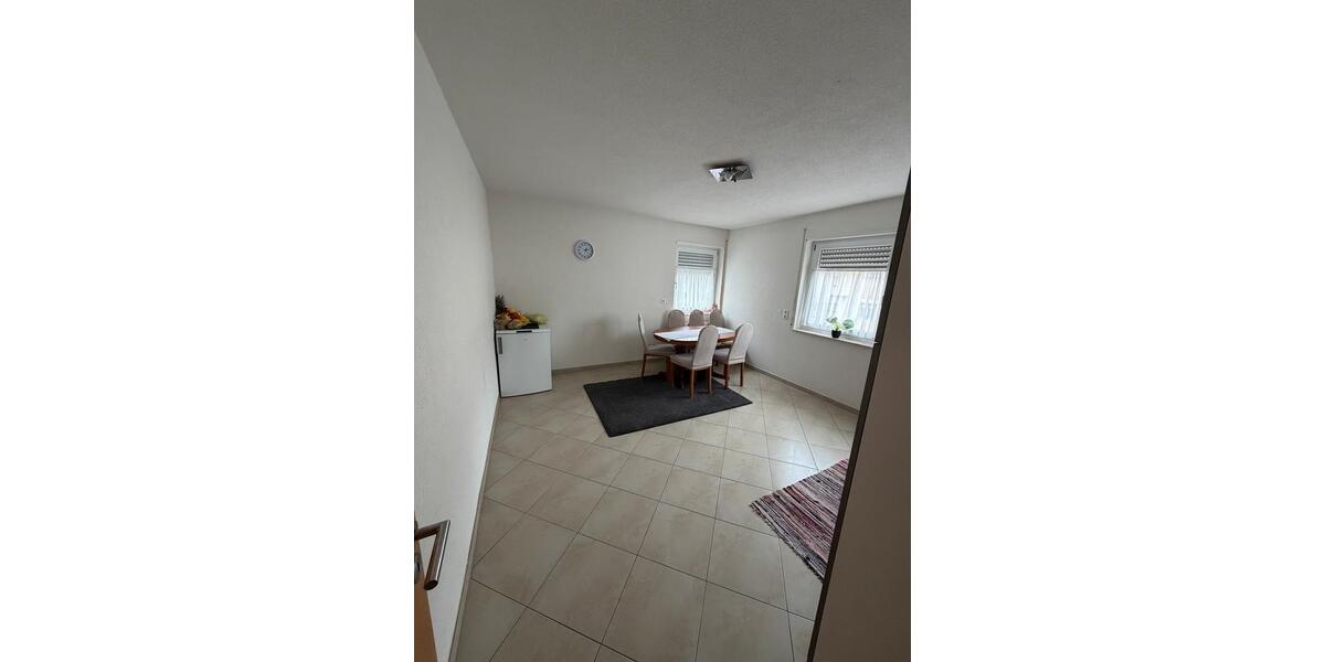 Etagenwohnung Kirchardt - 3 Zimmer, 85 m&sup2;, 800&euro; | Angebot:25404797