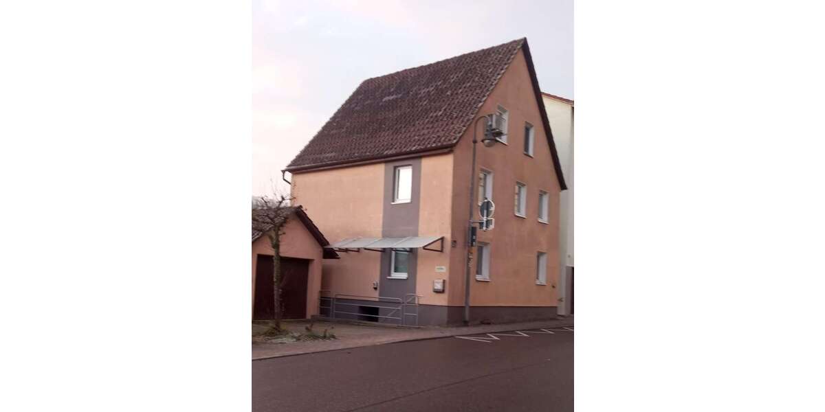 Einfamilienhaus Mühlacker Lomersheim Lomersheim - 7.5 Zimmer, 148 m&sup2;, 357.000&euro; | Angebot:24975450