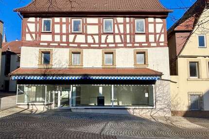 Haus Eppingen - 11 Zimmer, 293 m&sup2;, 439.000&euro; | Angebot:25934822