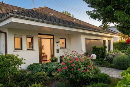 Haus Neckarbischofsheim - 11 Zimmer, 370 m&sup2;, 467.000&euro; | Angebot:26830733