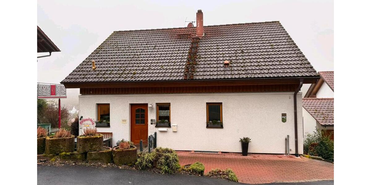 Einfamilienhaus Neckarbischofsheim - 5 Zimmer, 132 m&sup2;, 280.000&euro; | Angebot:27029069