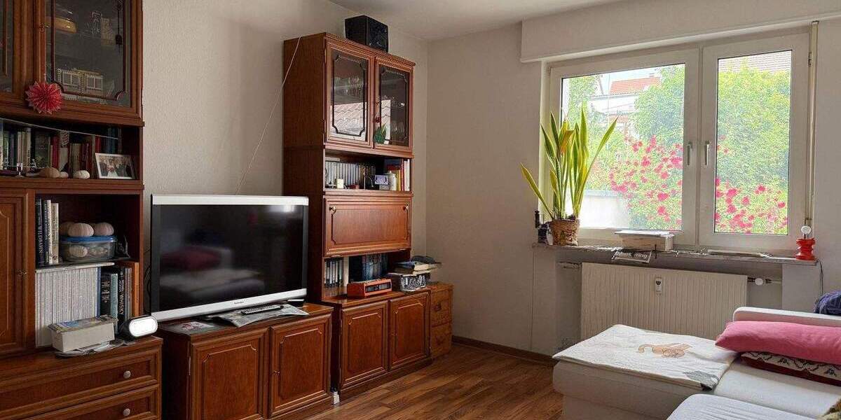 Doppelhaushälfte Bretten - 6 Zimmer, 122 m&sup2;, 450.000&euro; | Angebot:25706286