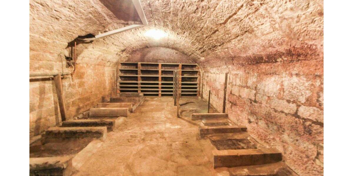 Einfamilienhaus Erligheim - 9 Zimmer, 375.000&euro; | Angebot:26016622