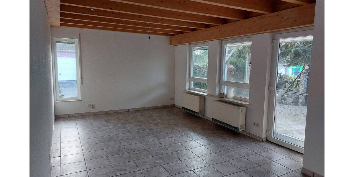 Etagenwohnung Neckarsulm-Amorbach Neckarsulm - 4 Zimmer, 90 m&sup2;, 1.200&euro; | Angebot:26777514