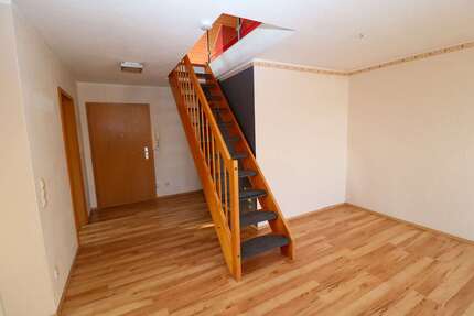 Wohnung Oedheim - 2 Zimmer, 82 m&sup2;, 215.000&euro; | Angebot:25337606