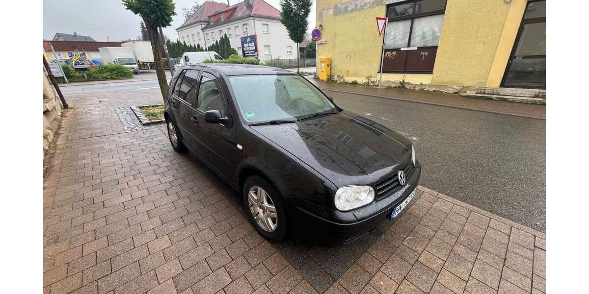 VW Golf 317.000 km 700 &euro; Gundelsheim 74831