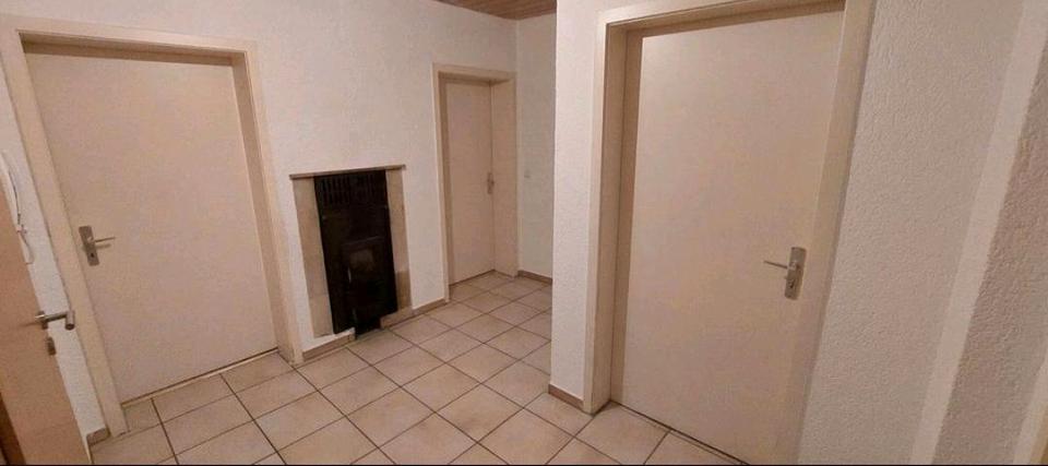 Erdgeschoßwohnung Weinsberg - 3 Zimmer, 85 m&sup2;, 890&euro; | Angebot:25953956