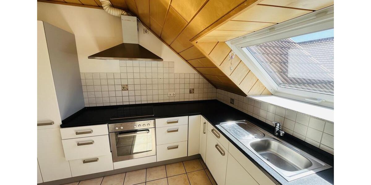 Dachgeschoßwohnung Bad Rappenau - 2.5 Zimmer, 67 m&sup2;, 975&euro; | Angebot:25960105