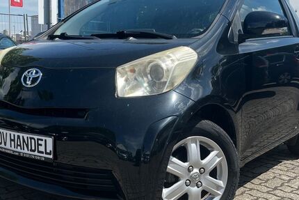 Toyota IQ 70.000 km 4.900 &euro; Forst 76694