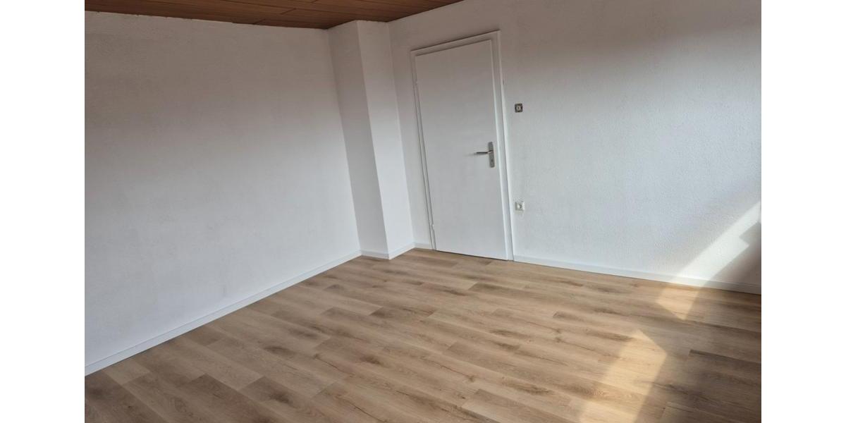 Etagenwohnung Siegelsbach - 2.5 Zimmer, 70 m&sup2;, 750&euro; | Angebot:25964352