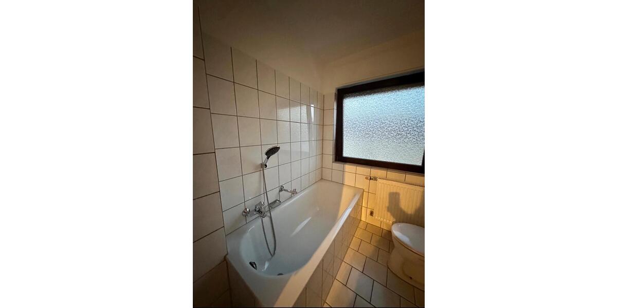 Etagenwohnung Bruchsal - 2 Zimmer, 65 m&sup2;, 1.300&euro; | Angebot:25795125