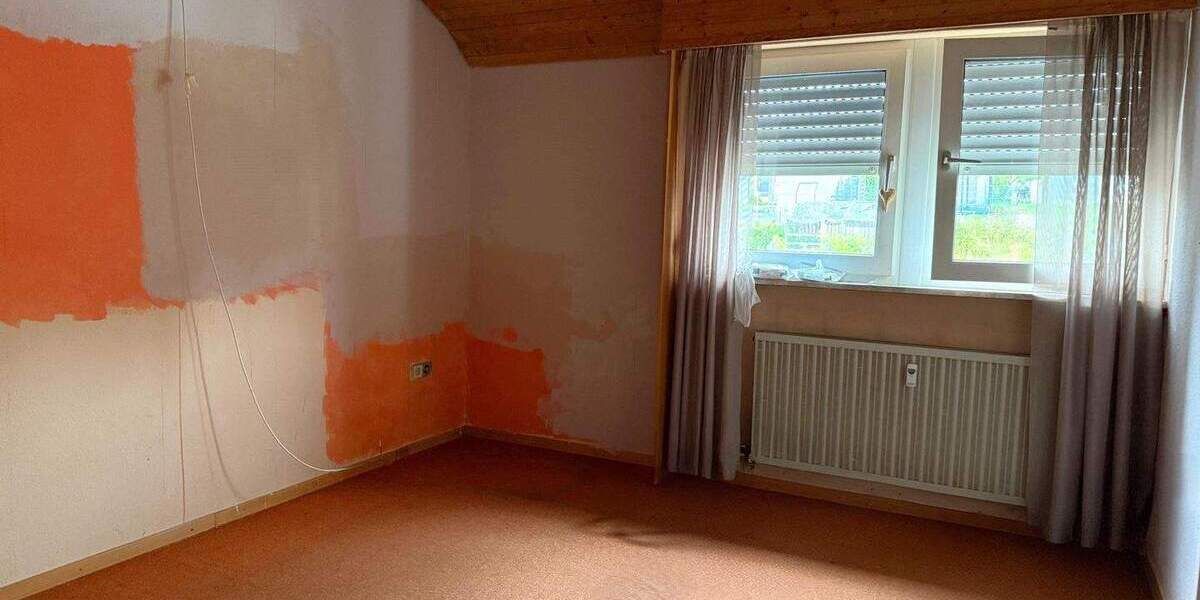 Doppelhaushälfte Bretten - 6 Zimmer, 122 m&sup2;, 450.000&euro; | Angebot:25706286