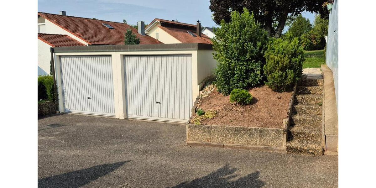 Mehrfamilienhaus, Wohnhaus Sternenfels - 8 Zimmer, 250 m&sup2;, 629.000&euro; | Angebot:25612292